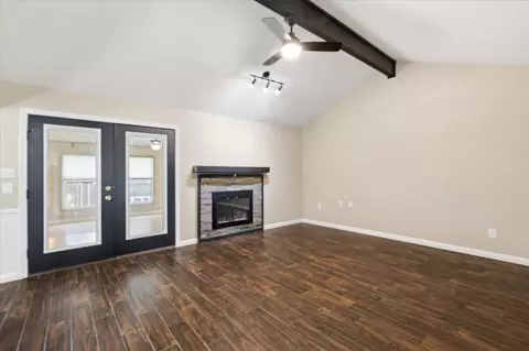 Living - 6572 Ridglea Dr, Watauga, TX 76148 photo 2 of 4
