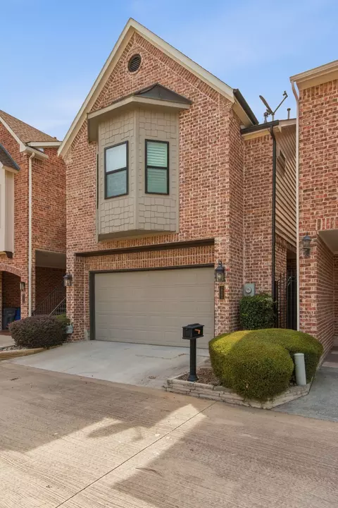 18323 Frankford Lakes Cir, Dallas, TX 75252