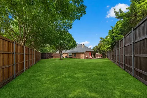 Exterior - 1001 Willowgate Dr, Prosper, TX 75078 photo 6 of 7