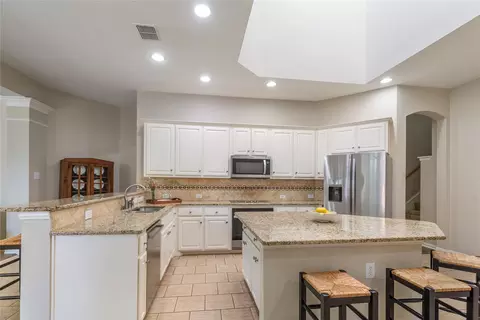 Kitchen - 1001 Willowgate Dr, Prosper, TX 75078 photo 2 of 2