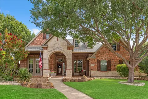 Exterior - 1001 Willowgate Dr, Prosper, TX 75078 photo 2 of 7