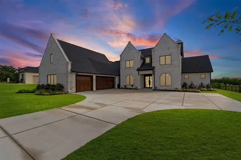 2704 Veridian Point Dr, Burleson, TX 76028
