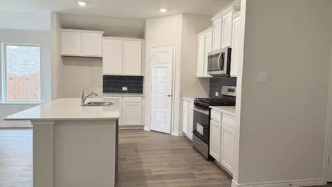 Entry Way - 2012 Willow Drift St, Celina, TX 75009 photo 2 of 3