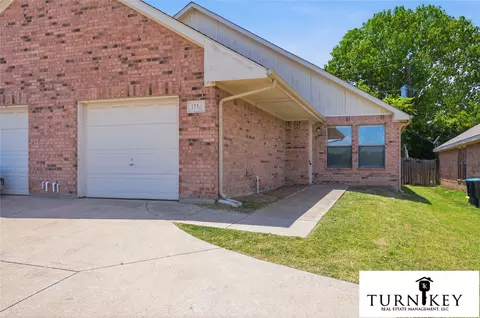 3124 Cherry Ln, Fort Worth, TX 76116