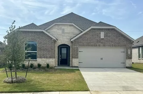 2216 Pommel Ln, Aubrey, TX 76227