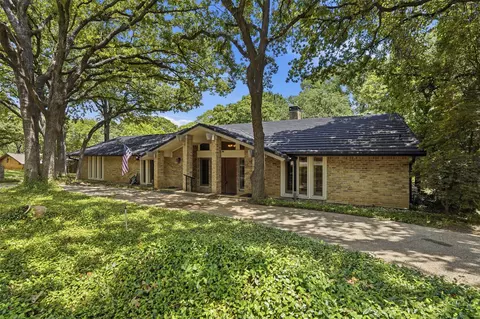 1807 Mossy Oak St, Arlington, TX 76012