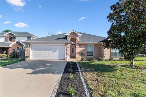 1104 Brandy Station Rd, Grand Prairie, TX 75052