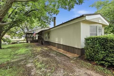 4417 Wildwood Cir, Granbury, TX 76049