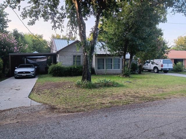 543 E Church St, Bluff Dale, TX 76433