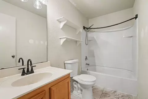Bath - 7164 Kickapoo Dr, Fort Worth, TX 76179 photo 2 of 3