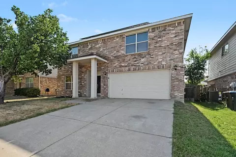 Exterior - 7164 Kickapoo Dr, Fort Worth, TX 76179 photo 2 of 4