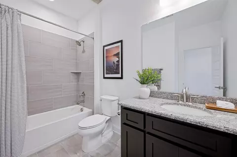 Bath - 2131 Normandy Cir, Prosper, TX 75078 photo 6 of 7