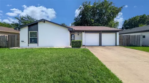 6412 Grasshopper Dr, Watauga, TX 76148