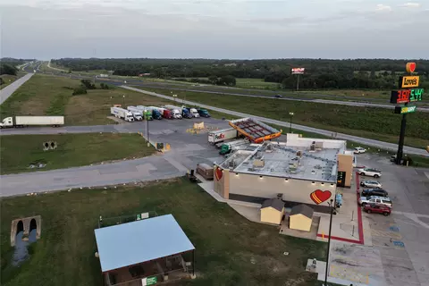 00 Hwy 90, Luling, TX 78648 photo 13
