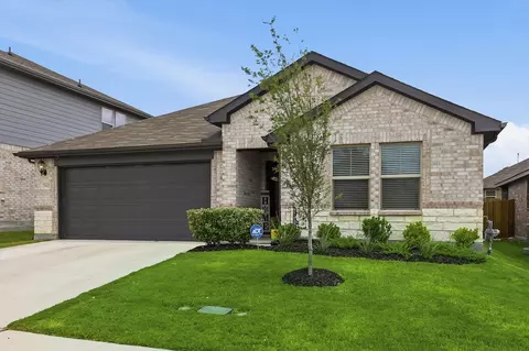 2965 Fox Trail Ln, Fort Worth, TX 76108