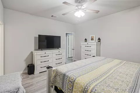 Bedroom - 591 Eubank St, Mabank, TX 75147 photo 2 of 3