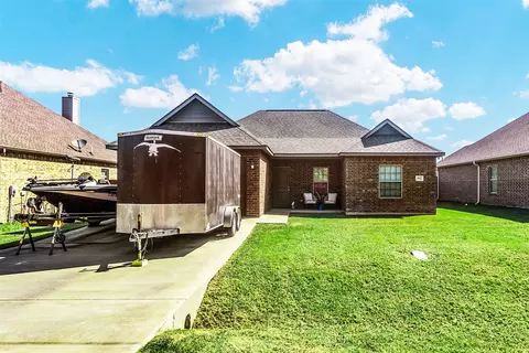 Exterior - 591 Eubank St, Mabank, TX 75147 photo 1 of 5