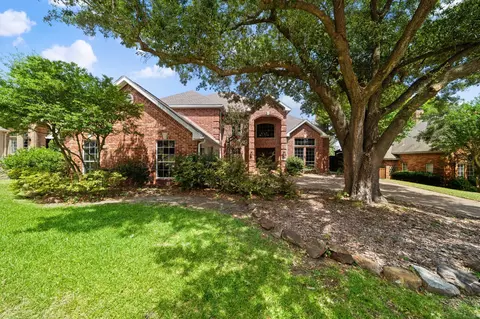 917 Hills Creek Dr, Mckinney, TX 75072