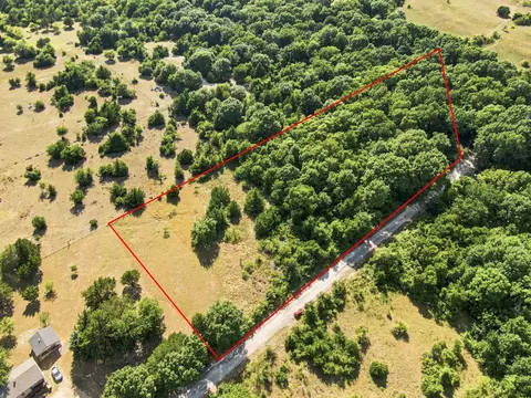 000 Rachel Rd, Milford, TX 76645