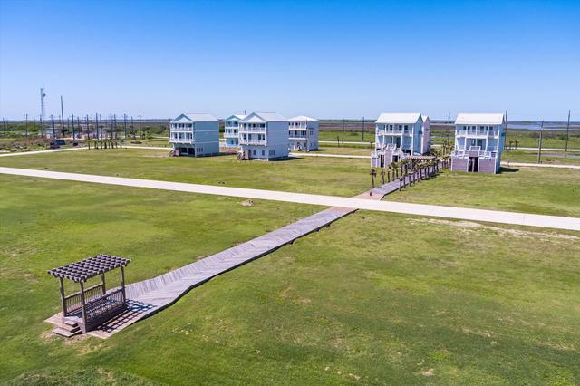 611 Arlo Ter, Crystal Beach, TX 77617