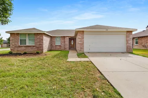 1434 Paint Brush Ct, Burleson, TX 76028
