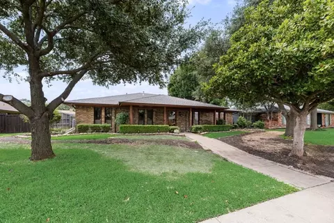 2520 Coleshire Dr, Plano, TX 75075