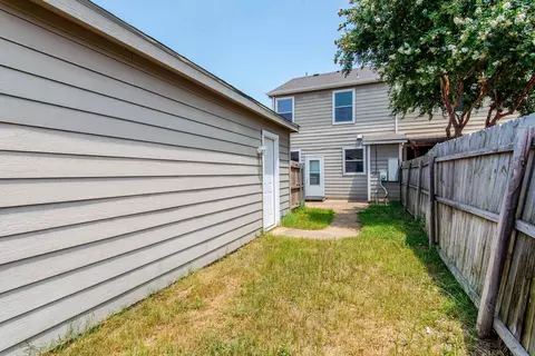 Exterior - 10653 Astor Dr, Fort Worth, TX 76244 photo 4 of 6