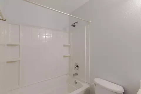 Bath - 10653 Astor Dr, Fort Worth, TX 76244 photo 3 of 3