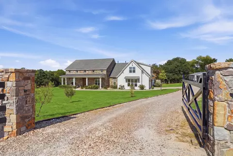 Exterior - 1478 County Road 409, Nemo, TX 76070 photo 2 of 7