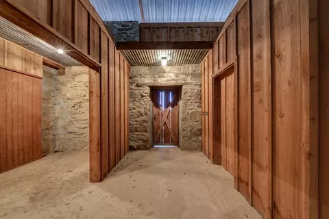 6887 Von Ormy Rd, Von Ormy, TX 78073 photo 23