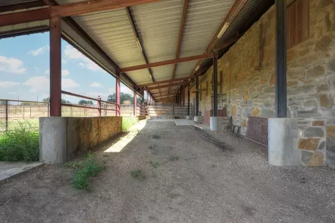 6887 Von Ormy Rd, Von Ormy, TX 78073 photo 36