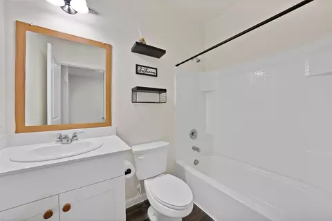 Bath - 1433 Ancer Way, Haslet, TX 76052 photo 4 of 4