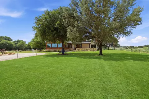 Exterior - 4167 Highway 67, Rainbow, TX 76077 photo 7 of 9