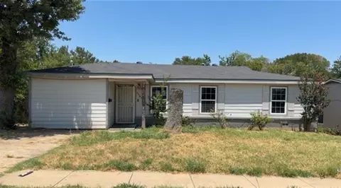 5505 Wainwright Dr, Fort Worth, TX 76112