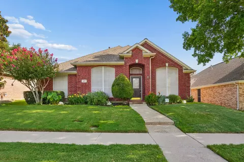 469 Crestview Point Dr, Lewisville, TX 75067