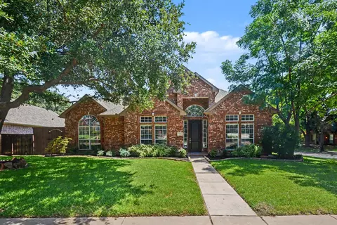 7800 Hamburg Ct, Plano, TX 75025