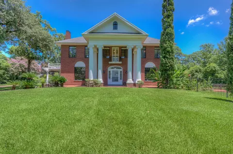 920 Ockley Dr, Shreveport, LA 71106
