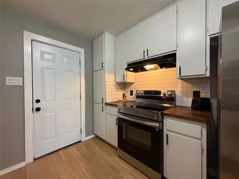Kitchen - 508 Batterson St, Cleburne, TX 76031 photo 2 of 6