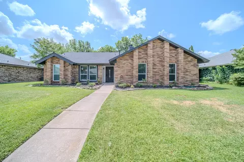 142 Ridgegate Dr, Garland, TX 75040