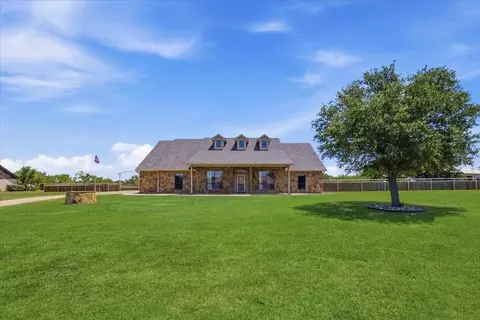 122 Eagle Pass Ln, Weatherford, TX 76087