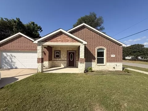 Exterior - 101 Boone St, Terrell, TX 75160 photo 3 of 3