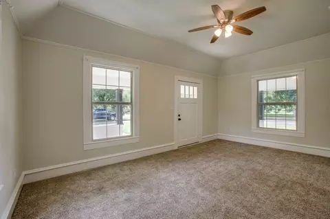Living - 301 Madison St, Cleburne, TX 76033 photo 2 of 4