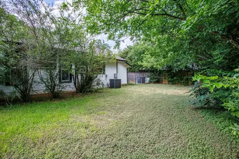 Exterior - 301 Madison St, Cleburne, TX 76033 photo 9 of 9