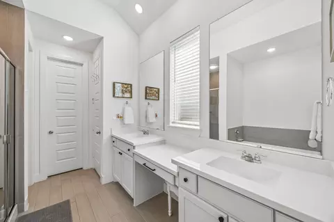 Bath - 721 Corner Post Path, Celina, TX 75009 photo 2 of 4