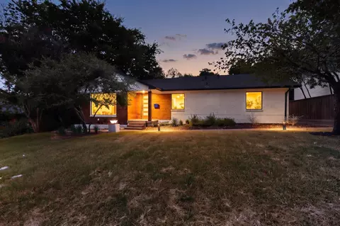 2330 Cody Dr, Dallas, TX 75228