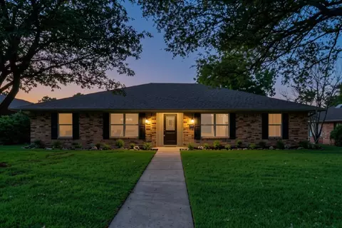 302 Shady Hill Dr, Richardson, TX 75080