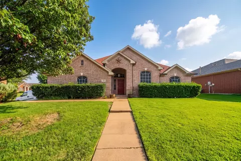 701 Boone Trl, Mansfield, TX 76063