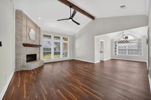 6740 Old Mill Ct, North Richland Hills, TX 76182
