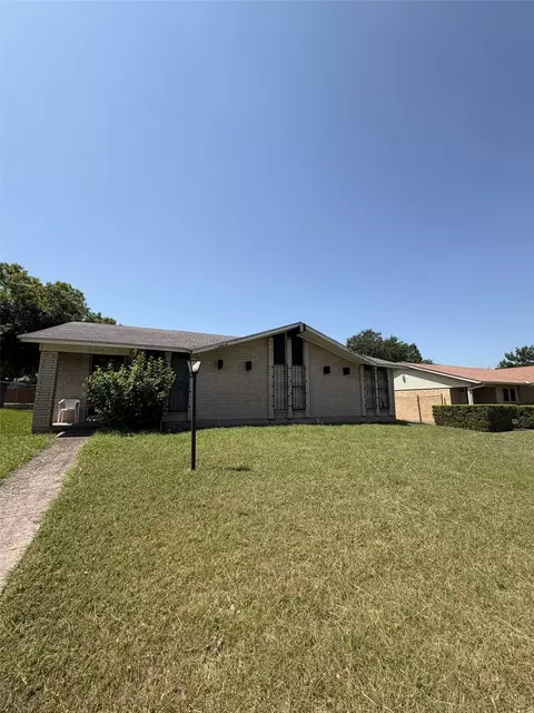 1306 Aldenwood Dr, Dallas, TX 75232