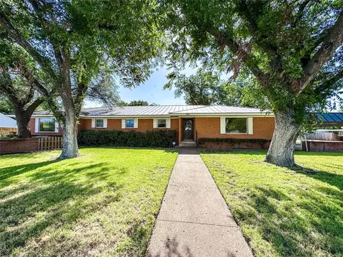 1102 N Avenue G, Haskell, TX 79521 photo 1